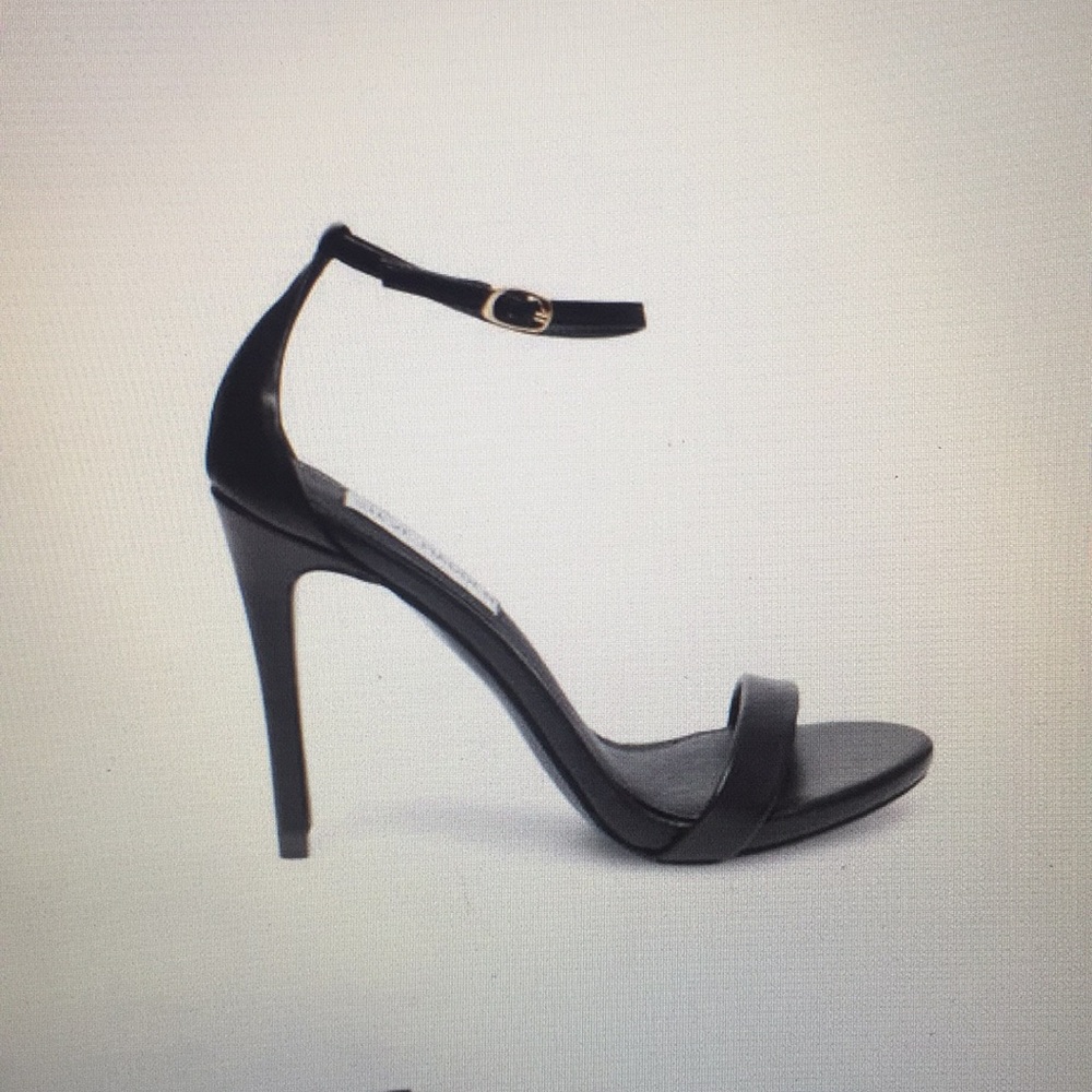 Steve Madden Stecy Black Sandals size 6